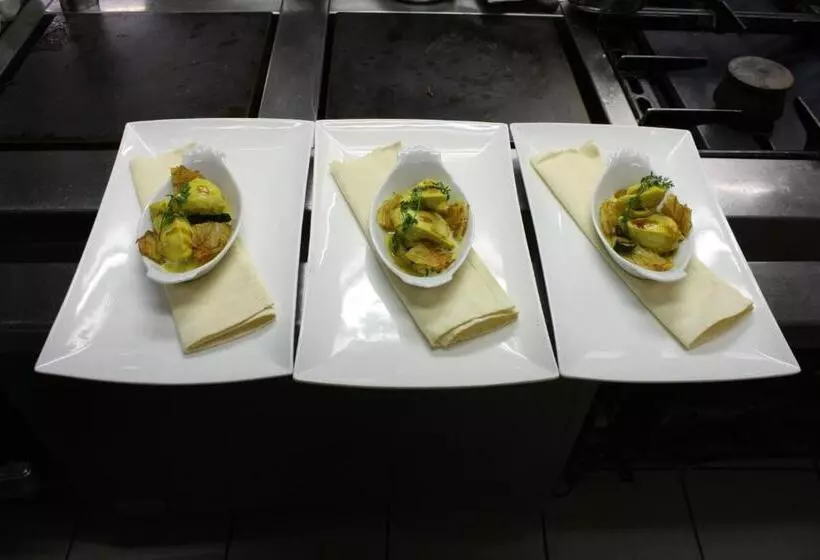 Retkeilymaja De Commune