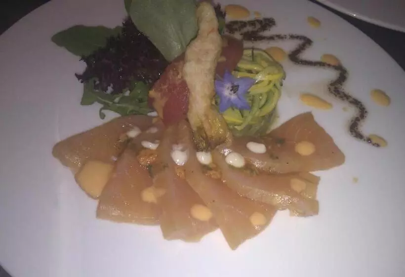 Retkeilymaja De Commune