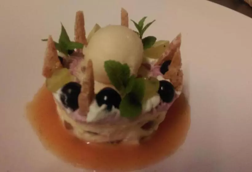 Retkeilymaja De Commune