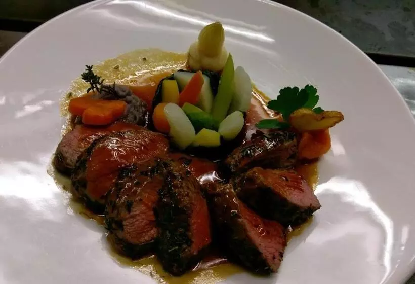 Retkeilymaja De Commune