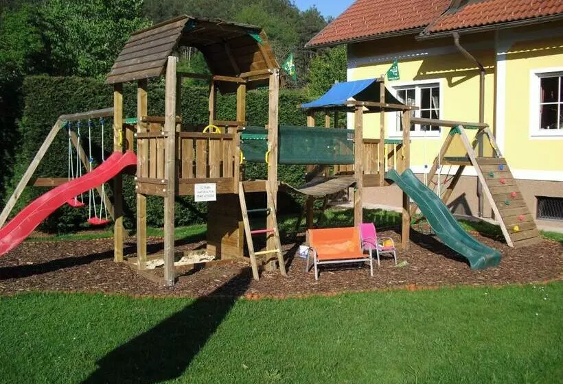 Retkeilymaja Gasthof Gnasmüller