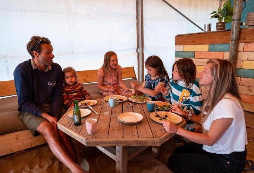 Общежитие Surfana Beach Bed & Breakfast Bloemendaal