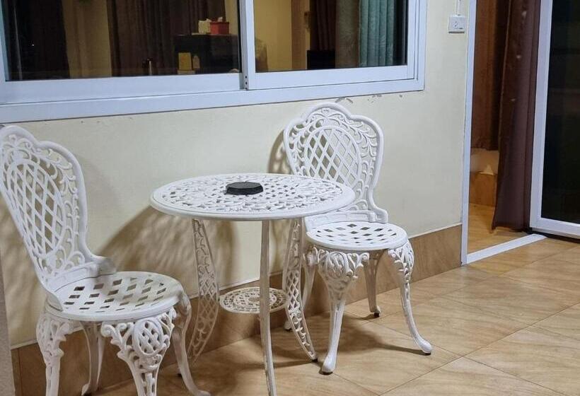 Baan Sabaijai Resort & Omsorgssenter