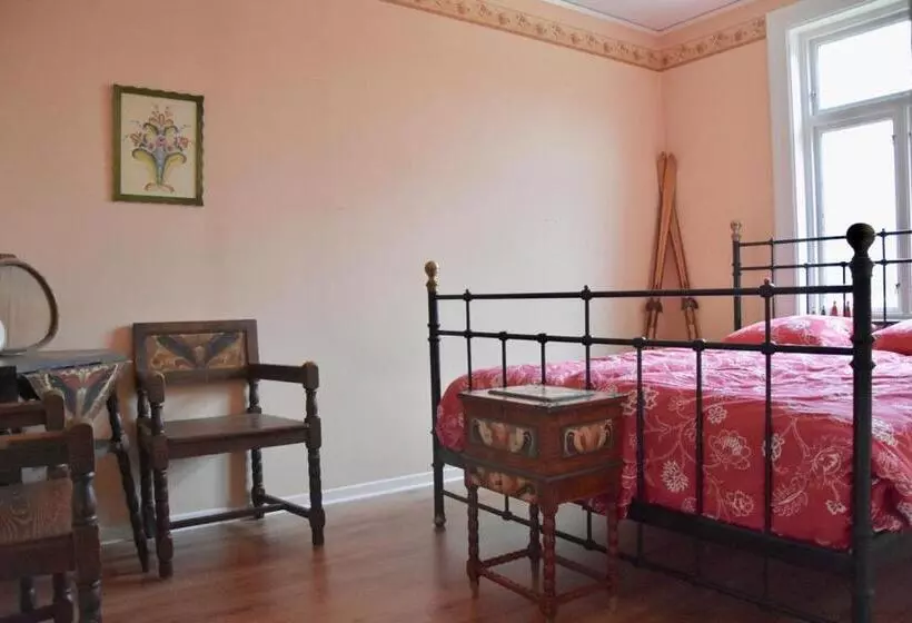 Aamiaismajoitus (B&B) Mooi! Gula Huset