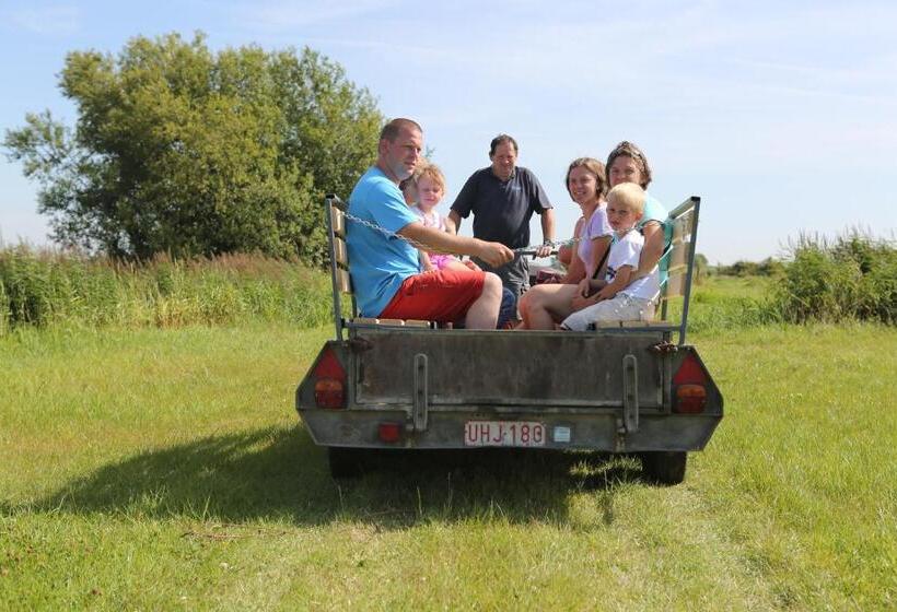 ホテル Gasthof Schraevenacker