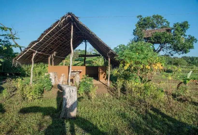 Hotelli Habarana Farm Cottage