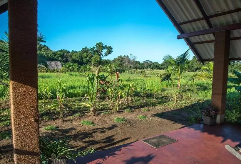 Hotelli Habarana Farm Cottage