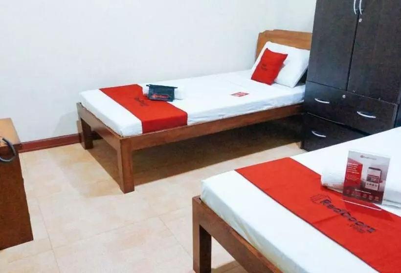 Hotelli Reddoorz Near Talisay District Hospital