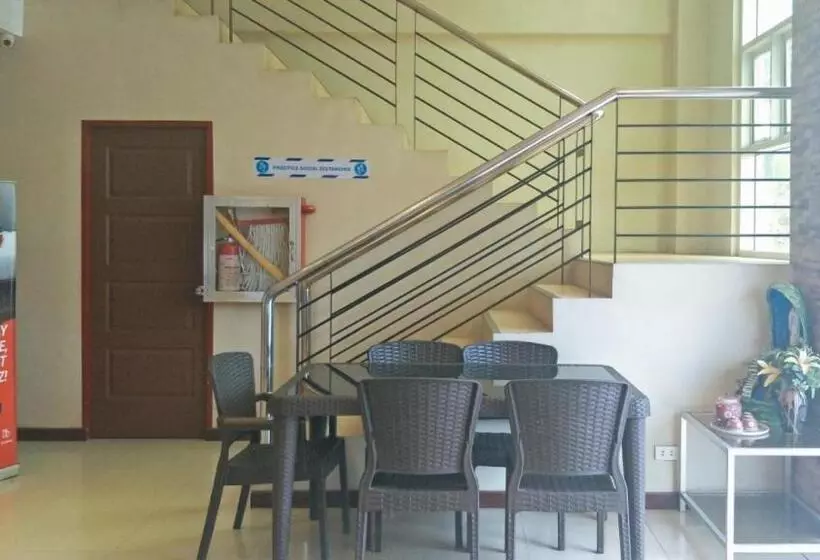Hotelli Reddoorz Near Talisay District Hospital