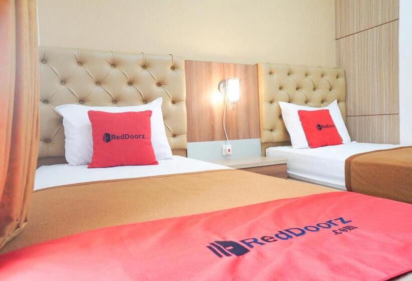 Hotel Reddoorz Syariah @ Buduran Sidoarjo