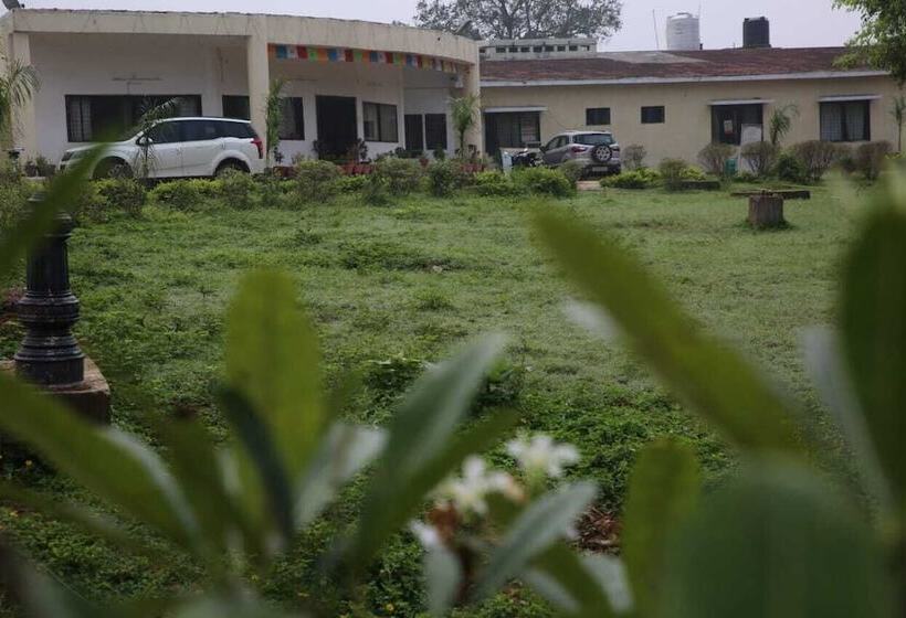 호텔 Soumya Resorts