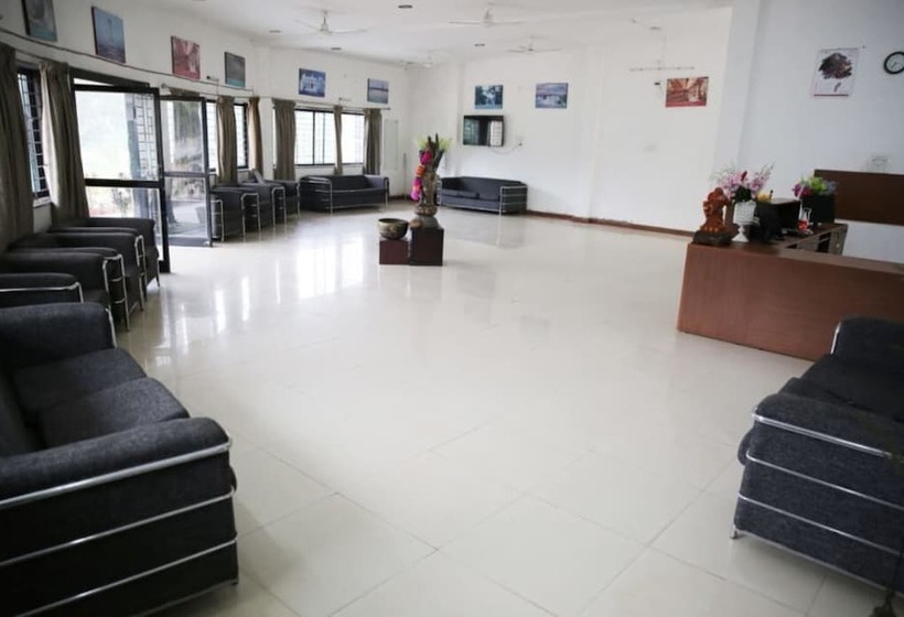 호텔 Soumya Resorts