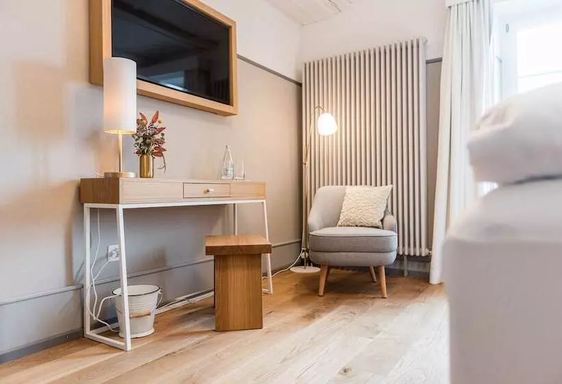 Hotelli Weissenstein