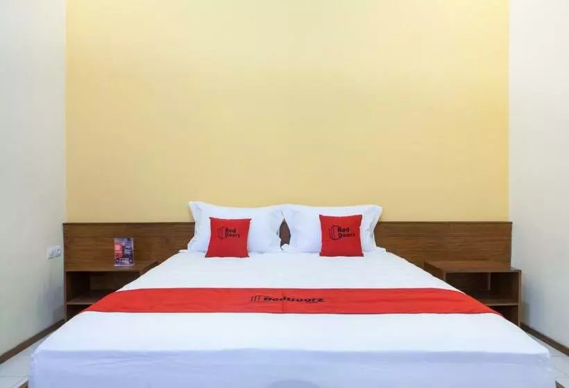 ペンション Reddoorz Near Baluran National Park