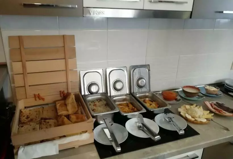 ペンション Stone Art Guest House & Camping