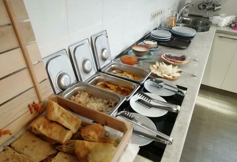 Pensão Stone Art Guest House & Camping