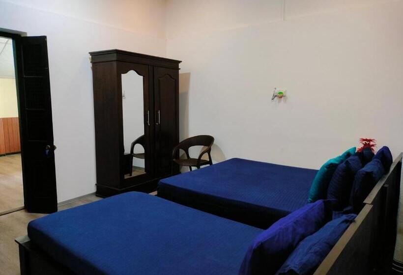 ペンション Taj Residence