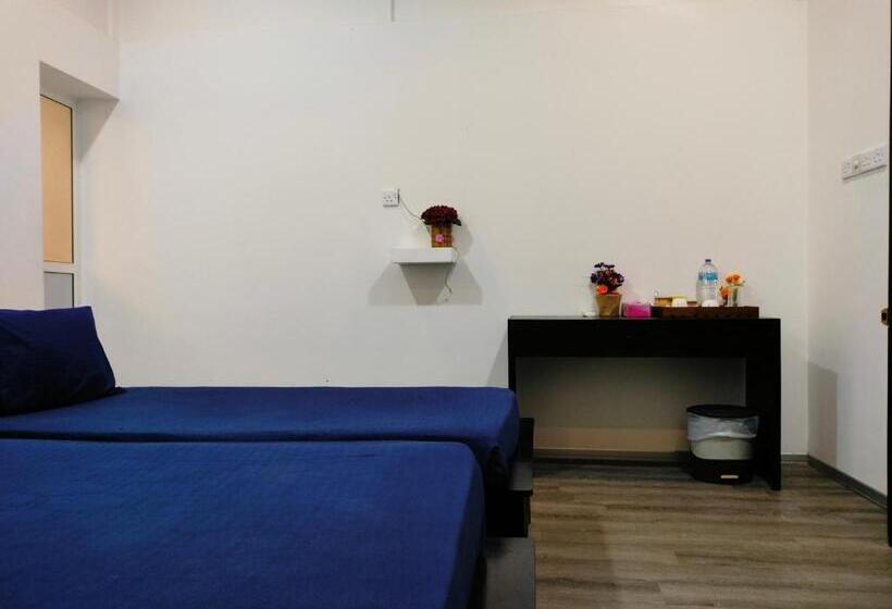 ペンション Taj Residence