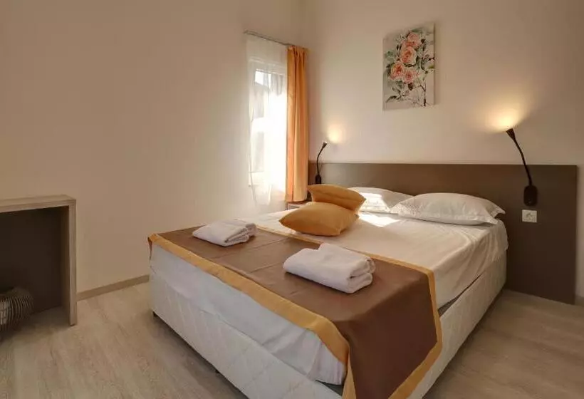 リゾートホテル Eco Complex Zdravets