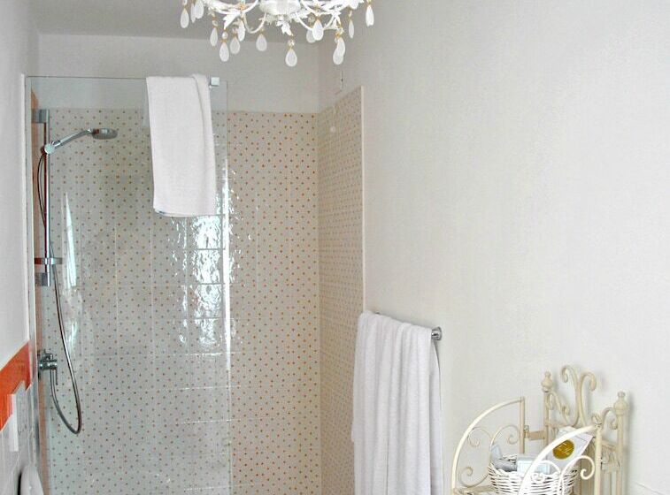 Bed & Breakfast Le Azalee