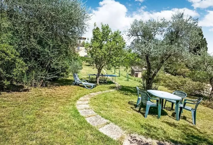 Countryside Cottage With Garden