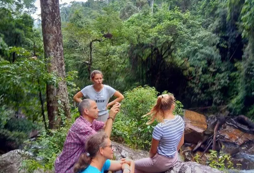 Hotelli Evergreen Villa  Sinharaja