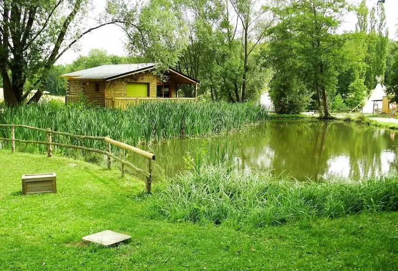 Hotelli Etangs Du Moulin