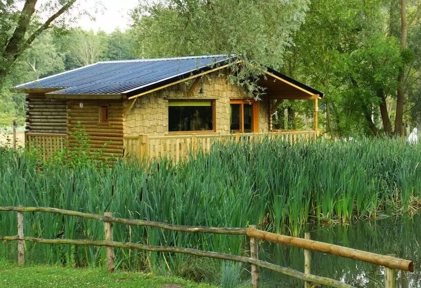 Hotelli Etangs Du Moulin