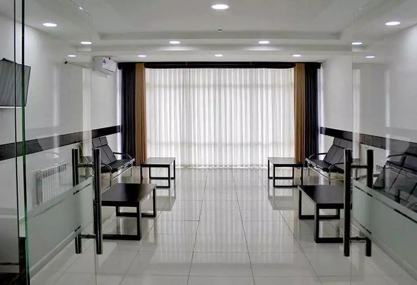 A Hotel Ex Magistral