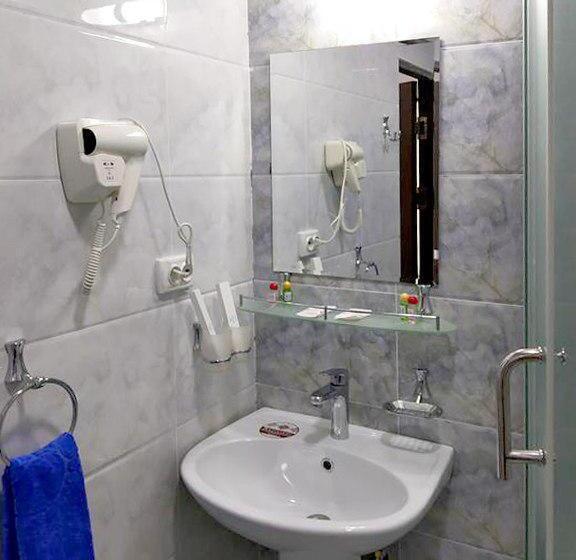 A Hotel Ex Magistral