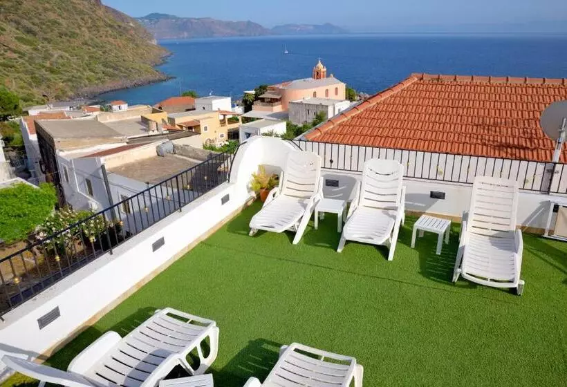 هتل Principe Di Rinella