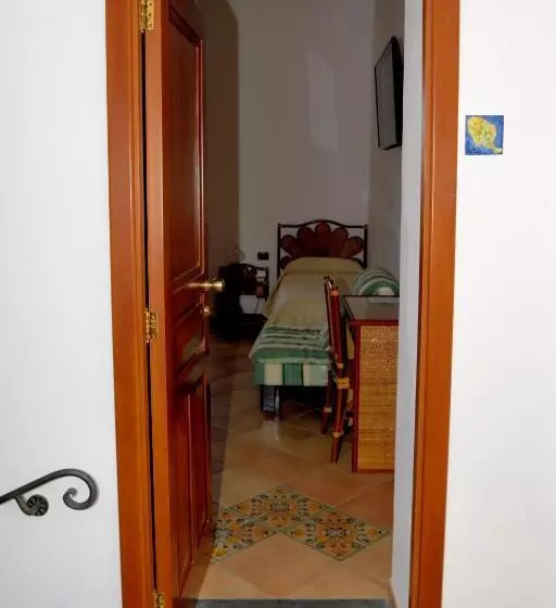 هتل Principe Di Rinella