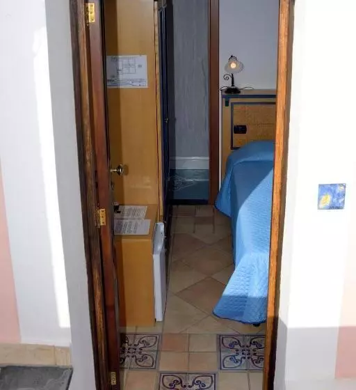 هتل Principe Di Rinella