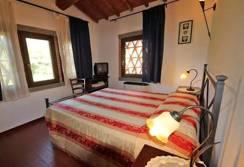 Maaseutuhotelli Agriturismo Tiberio
