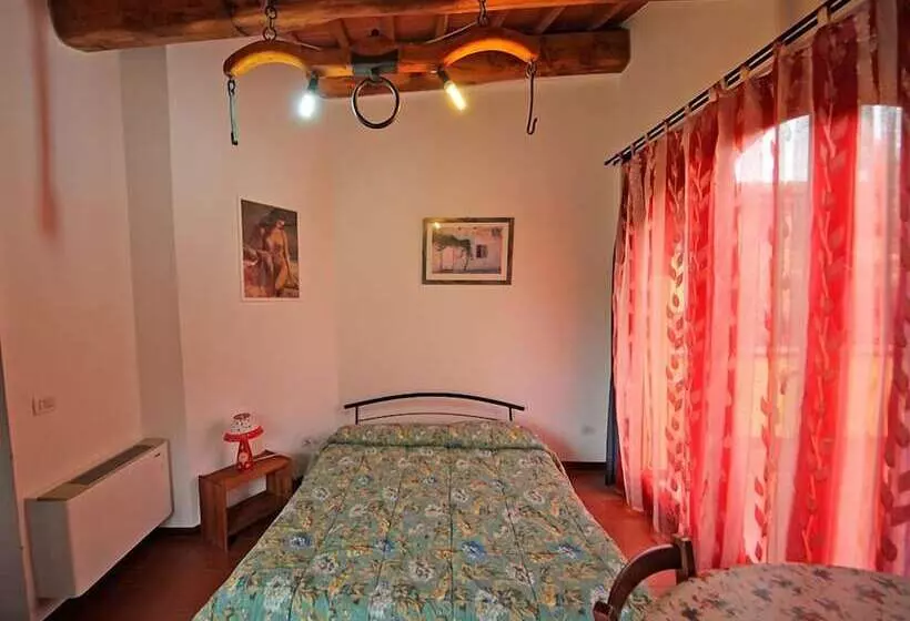 Maaseutuhotelli Agriturismo Tiberio