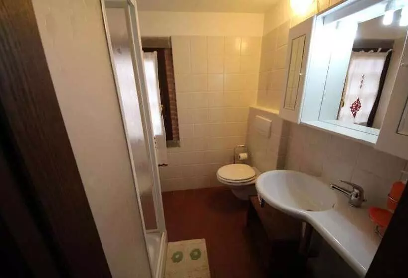 Maaseutuhotelli Agriturismo Tiberio