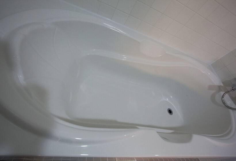 فندق على الطريق May Ave