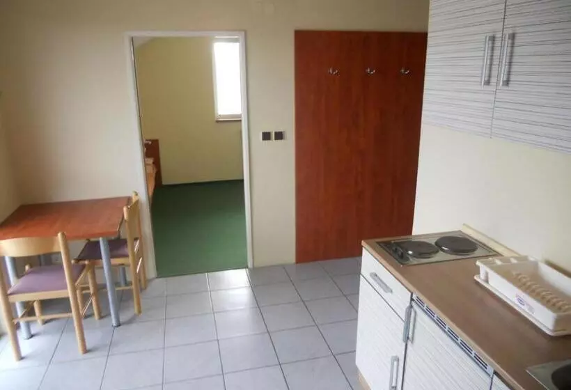 Majatalo Penzion Kaplna