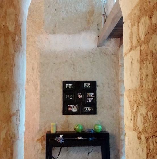 פנסיון So Troglo