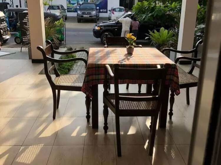 پانسیون Poseidon Hotel And Restaurant