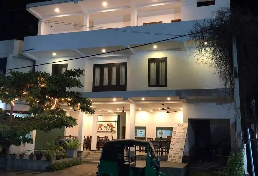 پانسیون Poseidon Hotel And Restaurant