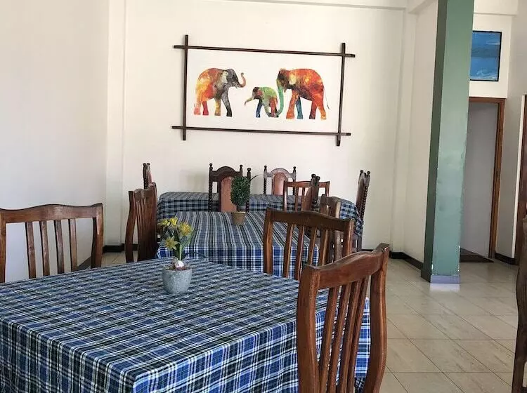پانسیون Poseidon Hotel And Restaurant