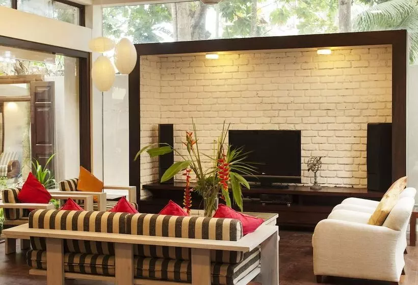 پانسیون Greenwinds Villa