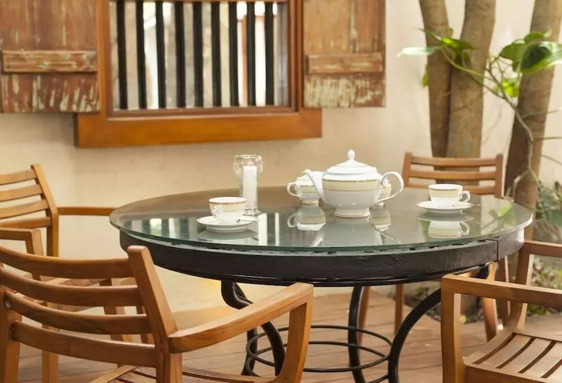 پانسیون Greenwinds Villa