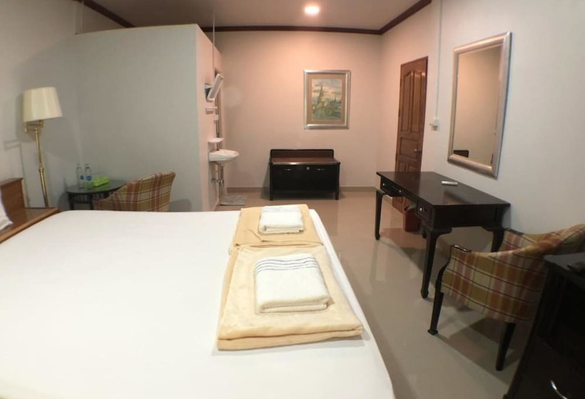 Panzió The Train Guesthouse