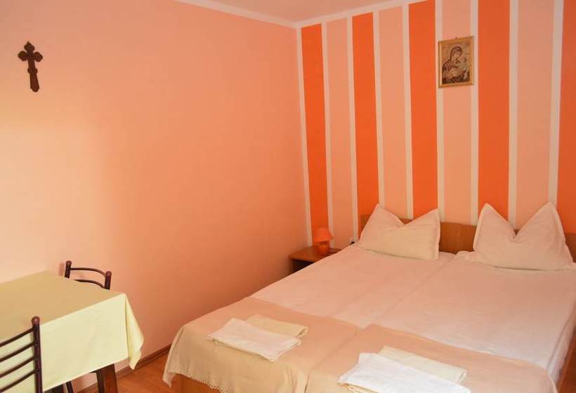 Pensiunea La Cetate Slimnic