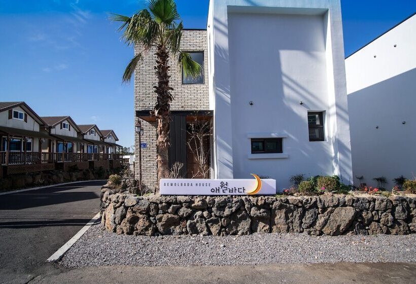 Hotel Aewol Bada Town House