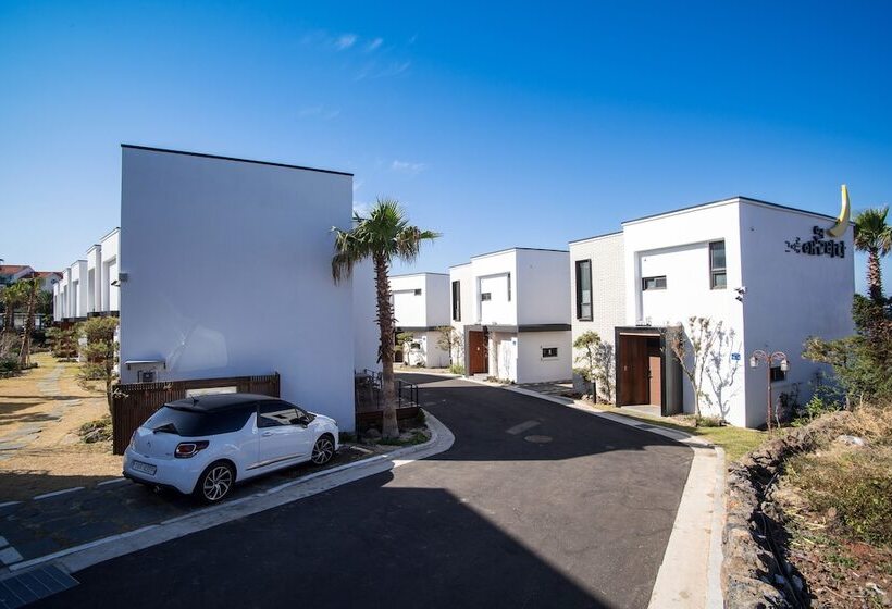 Hotel Aewol Bada Town House