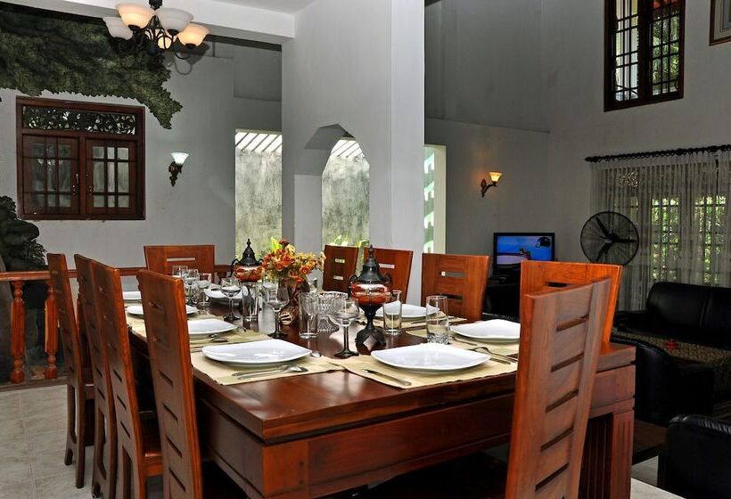 فندق Hikka Villa