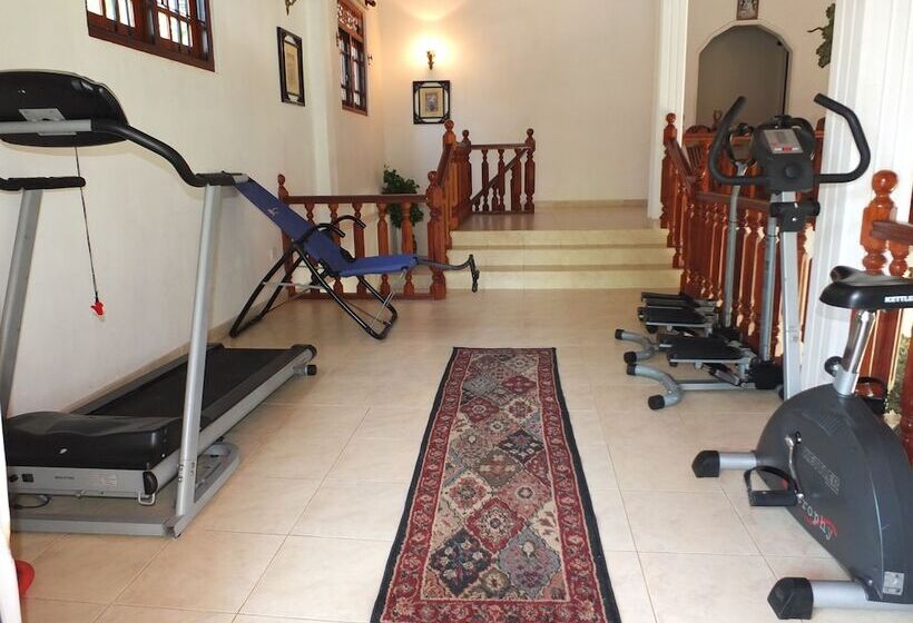 فندق Hikka Villa